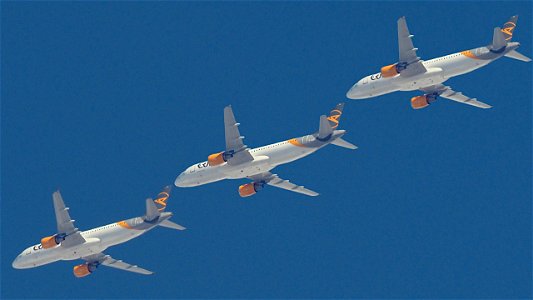 Airbus A320-214 D-AICS Condor from Gran Canaria (15400 ft.)