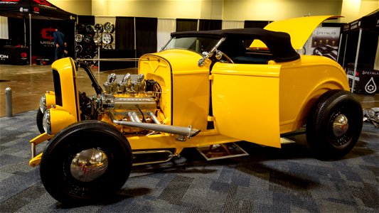 1932 Ford Roadster - "The Lemon Peeler"