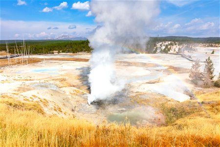 Ledge Geyser and rainbow