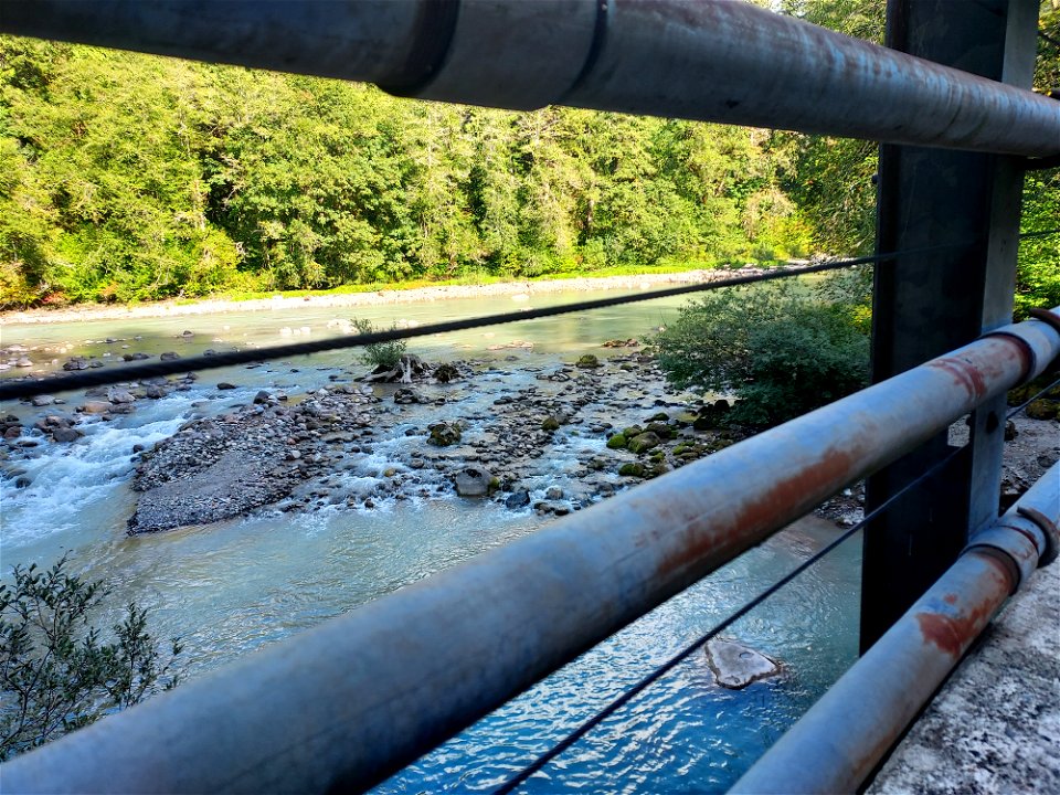 Sauk River from Clear Creek Bridge, Mt. Baker-Snoqualmie National Forest. Photo by Anne Vassar Sept. 13, 2021.