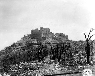 SC 337120 - Approach to Monte Cassino showing the excellent line of fire the Germans had.