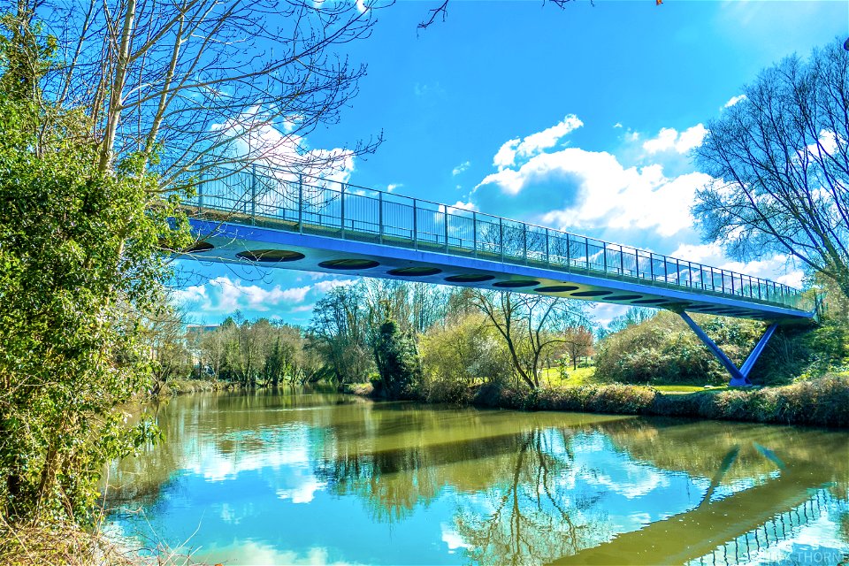 Box Beam Bridge River Medway.