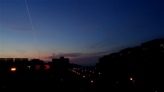 Moonrise_aft-sunset2023_0217_080718(1) photo
