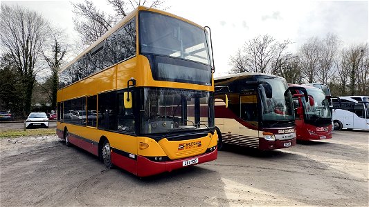 CEZ939 KENT LIFE FARLEIGH BUSES (YT59RXU)