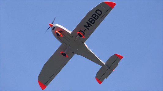 Evektor EV-97 EuroStar D-MBBD (3350 ft.)