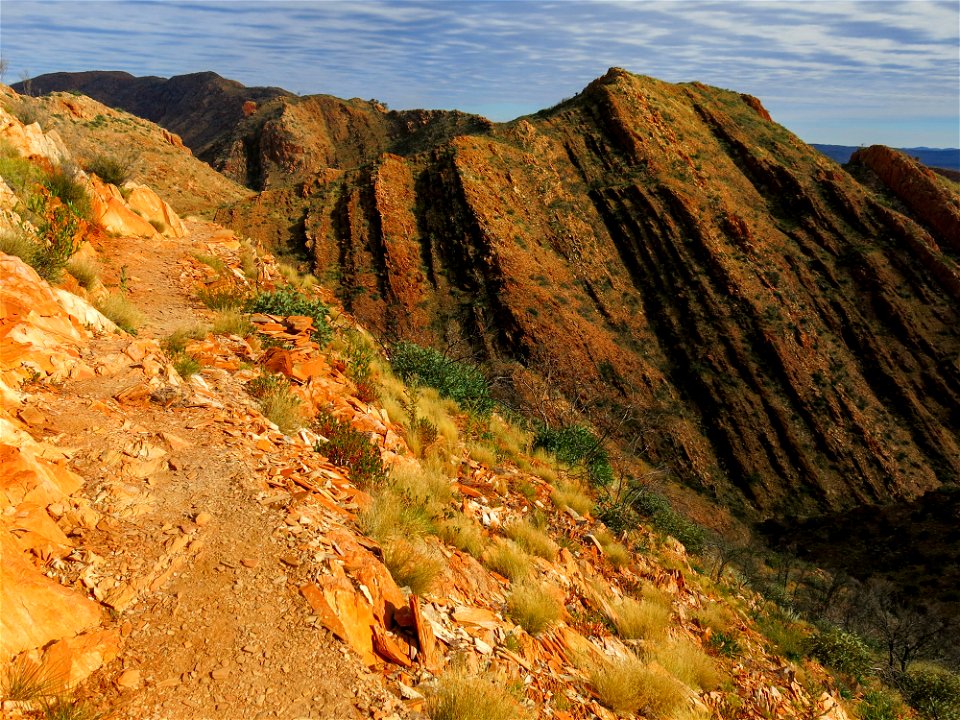 Between Stanley Chasm and Birthday Waterhole (section 4)