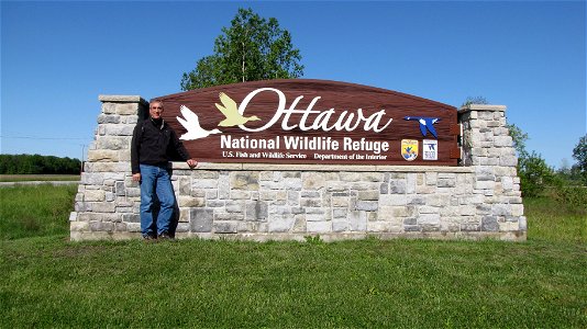 Regional Director Tom Melius visits Ottawa National Wildlife Refuge