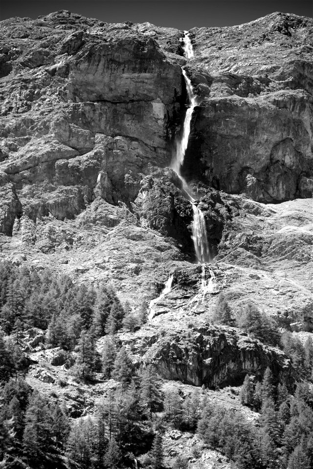 Stroppia waterfall photo