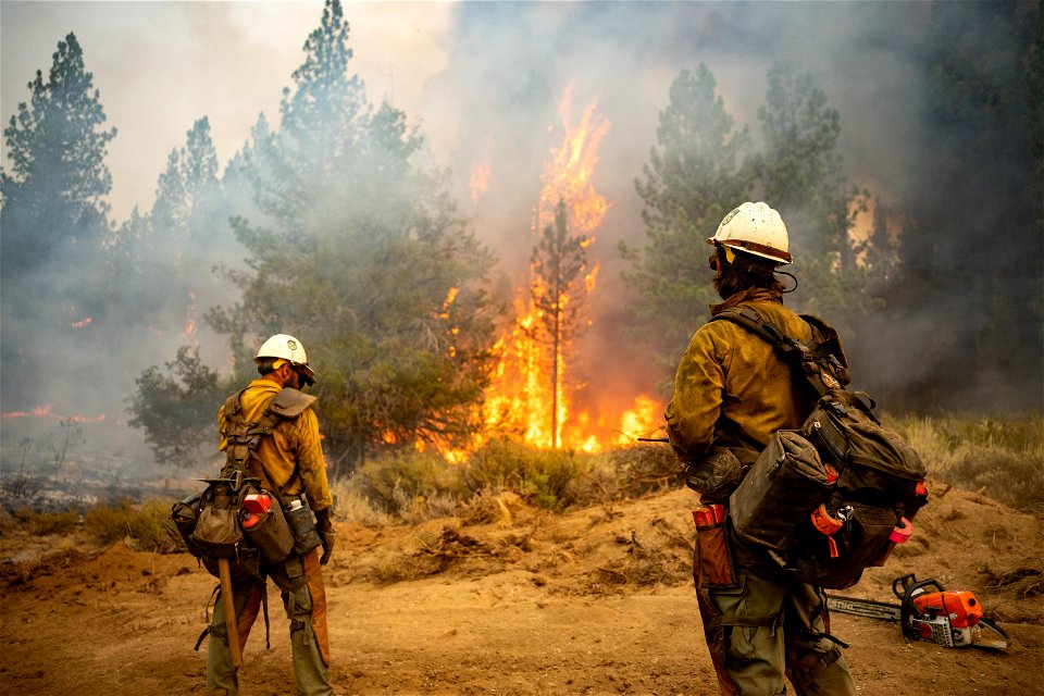 Soldiers on Dixie Fire