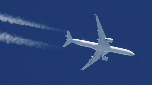 Airbus A350-1041 B-LXG Cathay Pacific - Frankfurt to Hong Kong (33100 ft.)