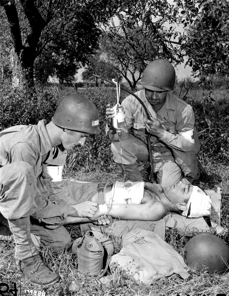 SC 179888 - Part of the training program received by the Medical Group at Camp Ellis, Ill., concerns the orientation given other groups such as engineers, quartermasters, signal corps, etc...