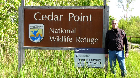 Regional Director Tom Melius visits Cedar Point National Wildlife Refuge photo