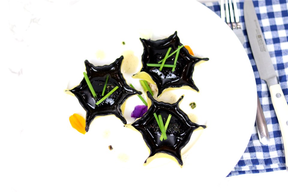 Sunflower Lobster Ravioli (Based on Stefano Secchi's Rezdôra)
