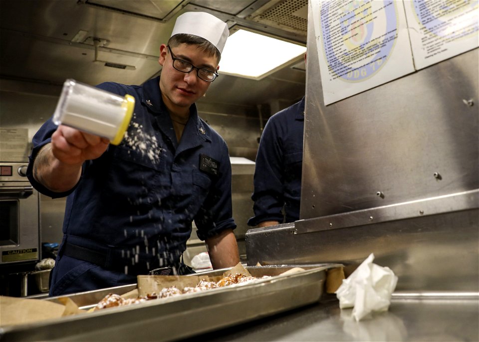 USS Porter (DDG 78) Lunch Time photo