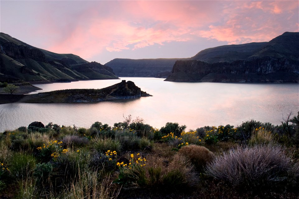 Sunrise at Lake Owyhee, Oregon photo