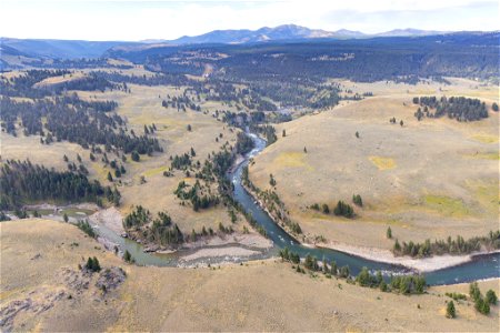 Yellowstone flood event 2022: Confluence of Lamar and Yellowstone River with Yellowstone River Bridge (September 1)