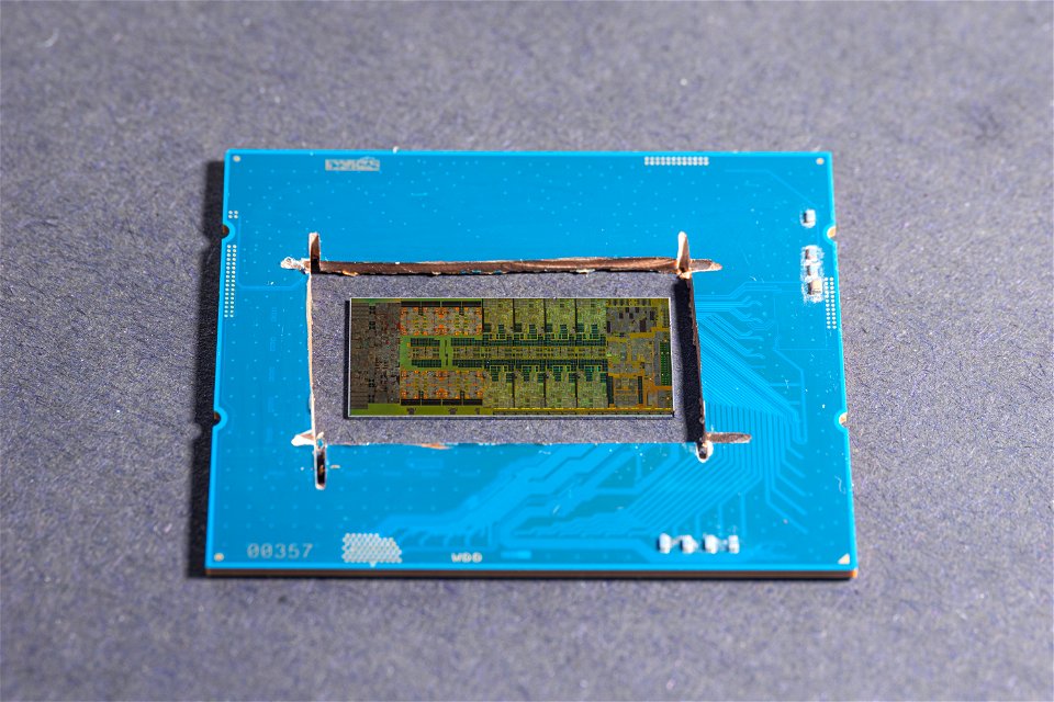 Intel@intel7(10nmESF)@RaptorLake@RPL(8P+16E)@i9-13900K@ES___DSC05606-DSC05606