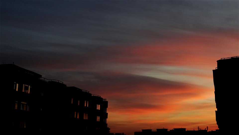sunset_apus_日落-2022_1220_175852 photo