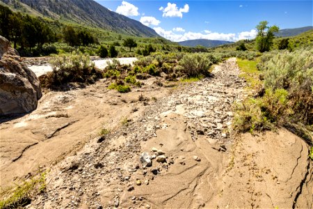 Yellowstone flood event 2022: Boiling River trail flooded (3)