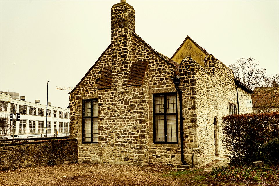 Maidstone Art Deco and Medieval in one photo.