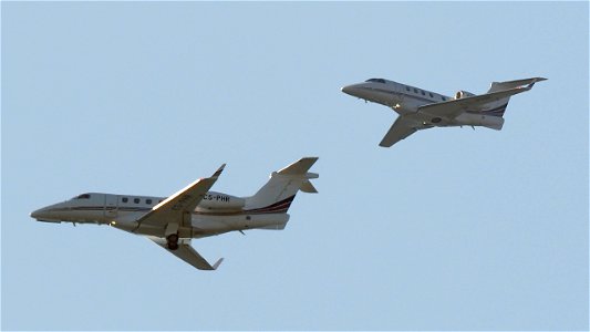 Embraer 505 Phenom 300  CS-PHR Netjets Europe from Bucharest (4200 ft.)
