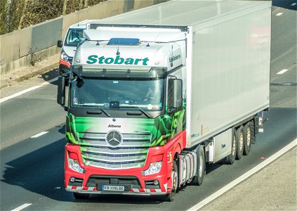 Albena Stobart M20 J5