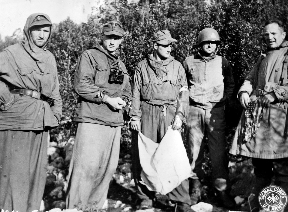 SC 421528 - At the request of the Germans who suffered heavy casualties on Mt. Castellone during an attack on the 36th Div., a truce was granted from 0815 to 1230 hours to enable the Germans to remove their dead.