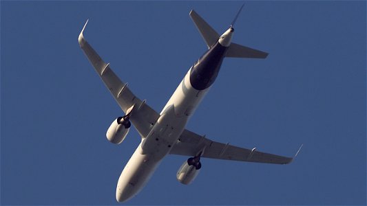 Evening Approach to MUC: Airbus A320-271N  D-AINM  Lufthansa from Alicante (8900 ft.)