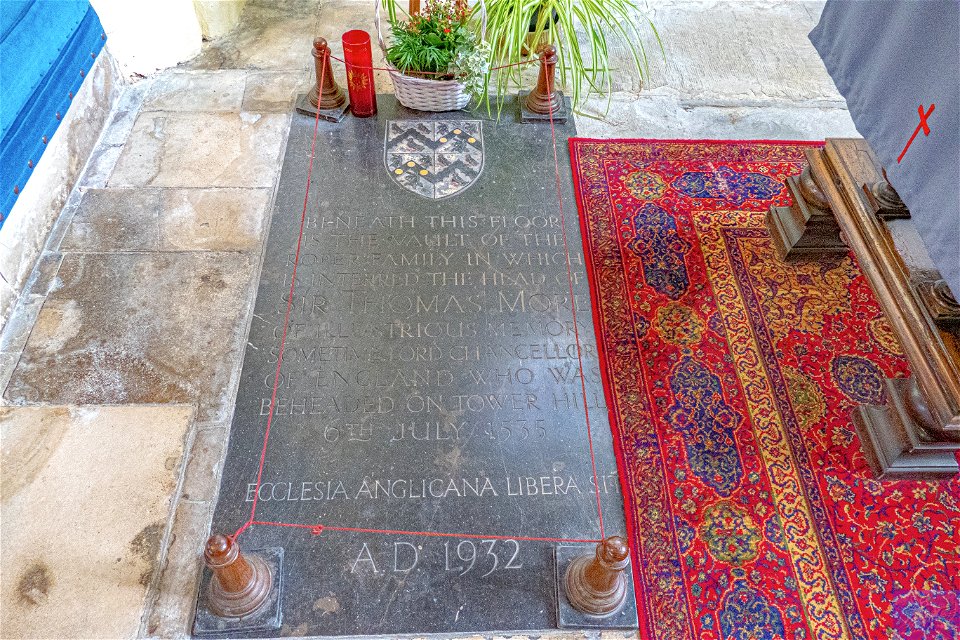 More's daughter Margaret later rescued the severed head. It is believed to rest in the Roper Vault of St Dunstan's Church, Canterbury,