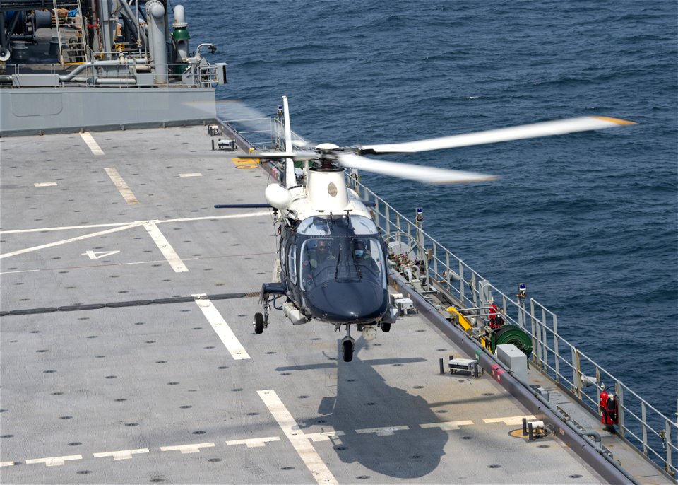 210810-N-LK647-0019