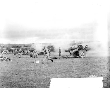 SC 166541 - Firing 155mm howitzers on a range in Northern Ireland. photo