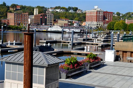 Port of Dubuque Marina, IA photo