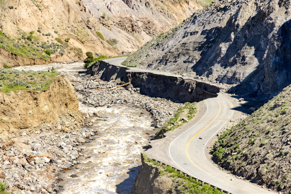 Yellowstone flood event 2022: North Entrance Road washout (3)