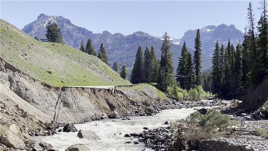 Yellowstone flood event 2022: Northeast Entrance Road washouts near Trout Lake Trailhead (10)