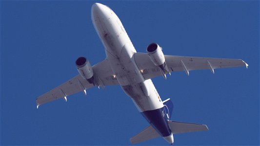 Airbus A319-114 D-AILC Lufthansa from Nice (5400 ft.) photo