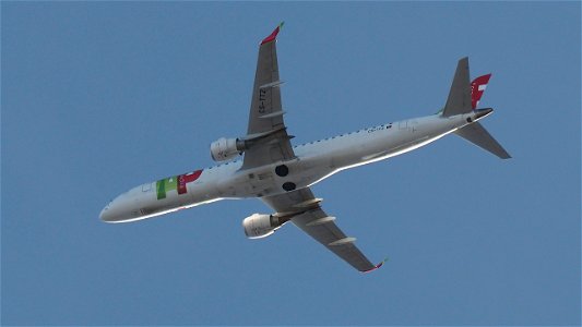 Embraer E190AR CS-TTZ TAP Express from Lisbon (12000 ft.) photo