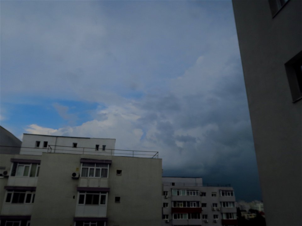 nori_abrud-clouds2020_0616_181827_50334728737_o