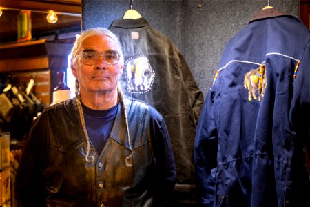 Yellowstone National Park Lodges 150 Years of Inspiration Event: artist Scott Frazier