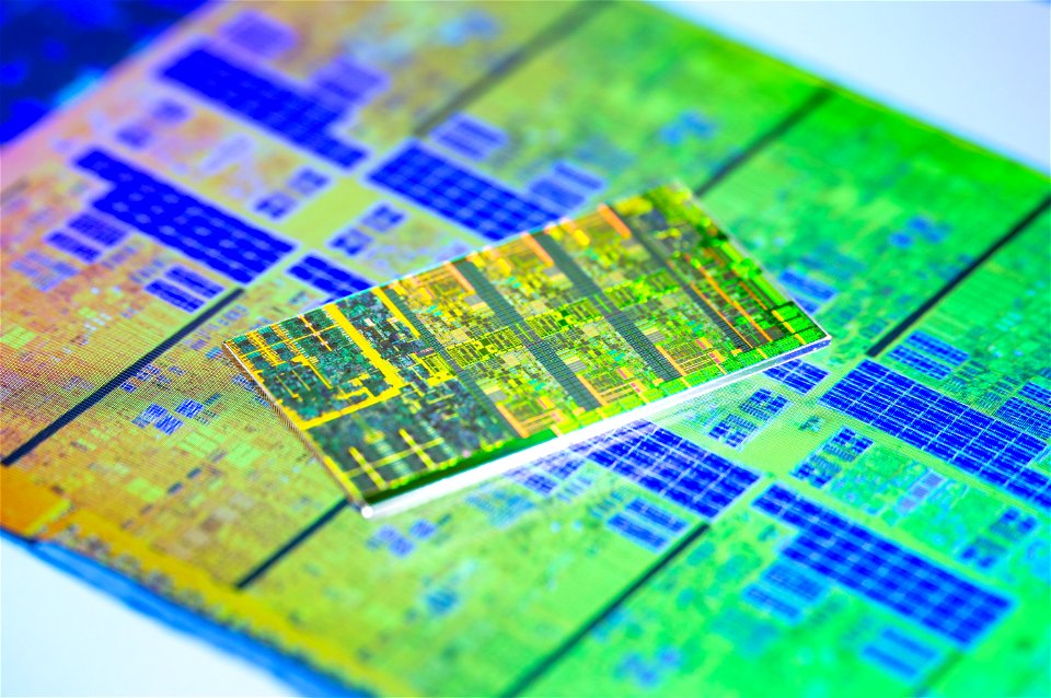 Intel@14nm++@CoffeeLake@Coffee_Lake-S@i7-8700K@SR3QR___DSC02563-DSC02563