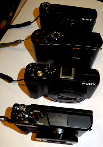 compact cameras battereies compared (5) photo