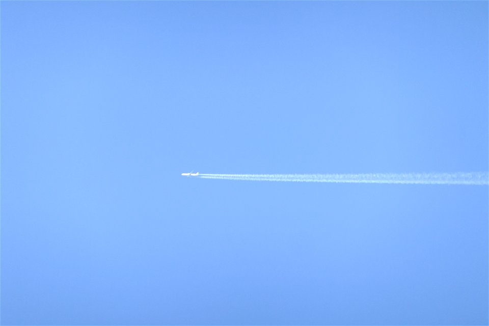 avion-fabrica2014_0408_060012_39553900174_o