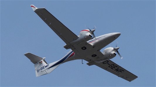 Diamond DA-42 Twin Star D-GEWF WeFly - Augsburg to St. Johann (3600 ft.)