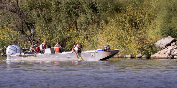 Invasive Carp eDNA Sampling on the James River in South Dakota. photo