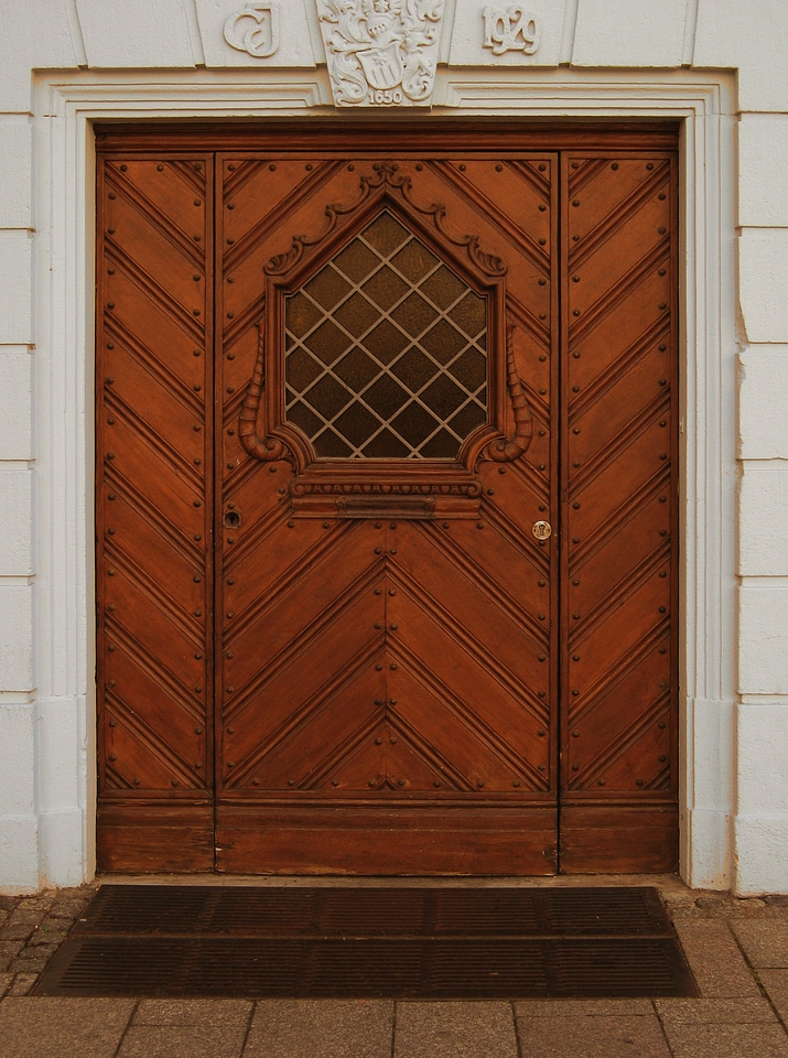 Wall window peephole