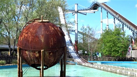 TIDAL WAVE THORPE PARK