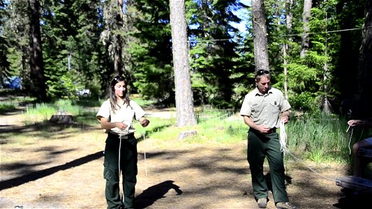 WILDERNESS SURVIVAL-Knot Tying Instructions for Horse Packing