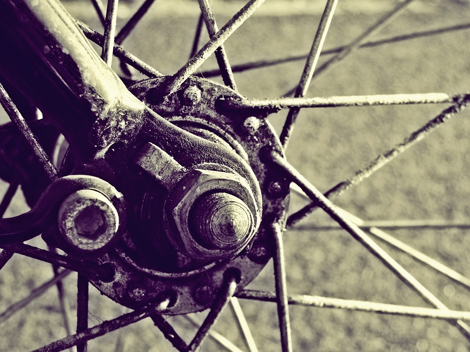 Wheel screw old bike