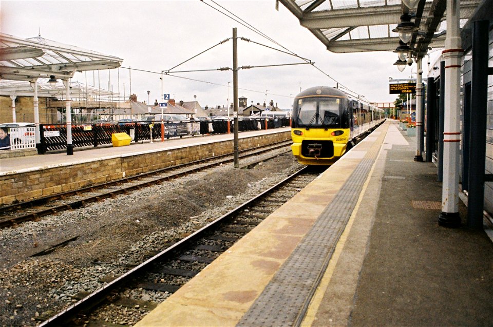 Refurbished Northern class 333 unit at Ilkley station