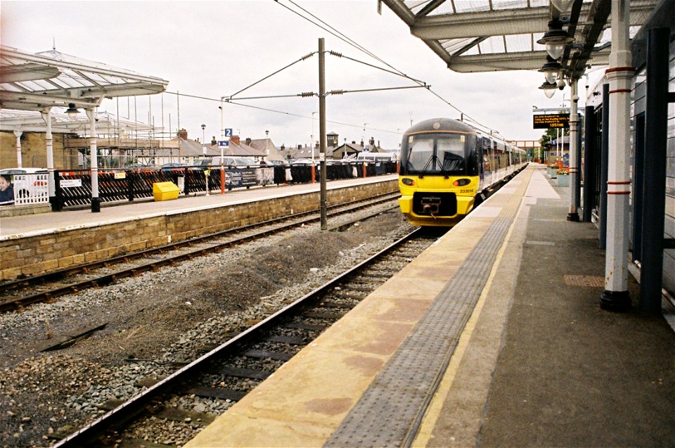 Refurbished Northern class 333 unit at Ilkley station photo