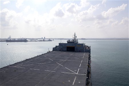 211113-N-LK647-0087